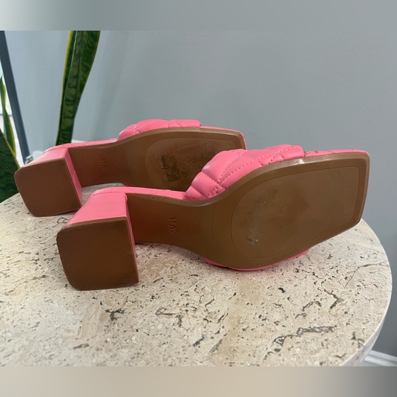 🩷 Zara pink quilted open toe faux leather heeled sandals gently used - Picture 5 of 7